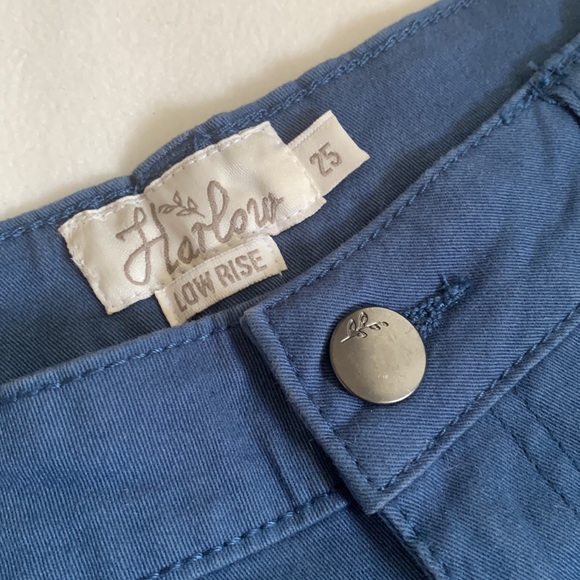 ‼️SOLD‼️ 3/$15 NWOT Shorts size 25 - Picture 2 of 4